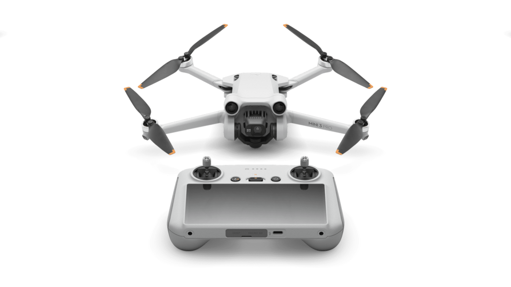 DJI Mini 3. Northumberland drone use near people